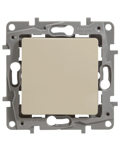 Выключатель 10AX-250В ETIKA, слоновая кость (672301). Выключатель. LegranD в Артеме